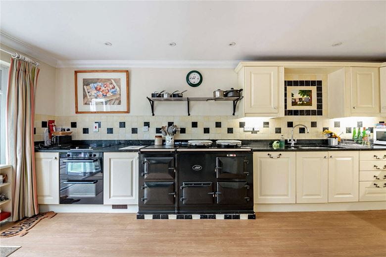 4 bedroom house, Church Street, Kintbury RG17 - Sold STC