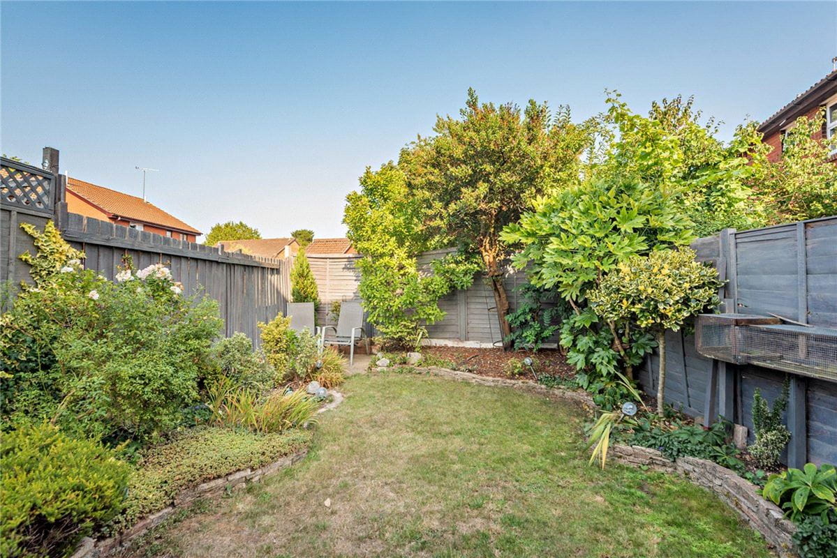 2 bedroom house, Blackdown Way, Thatcham RG19 - Sold STC