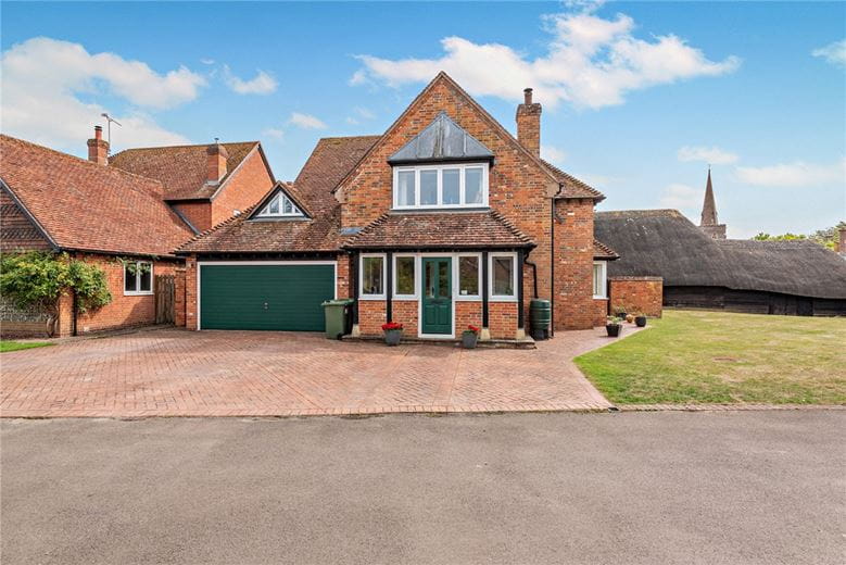 4 bedroom house, The Rookery, Peasemore RG20 - Available