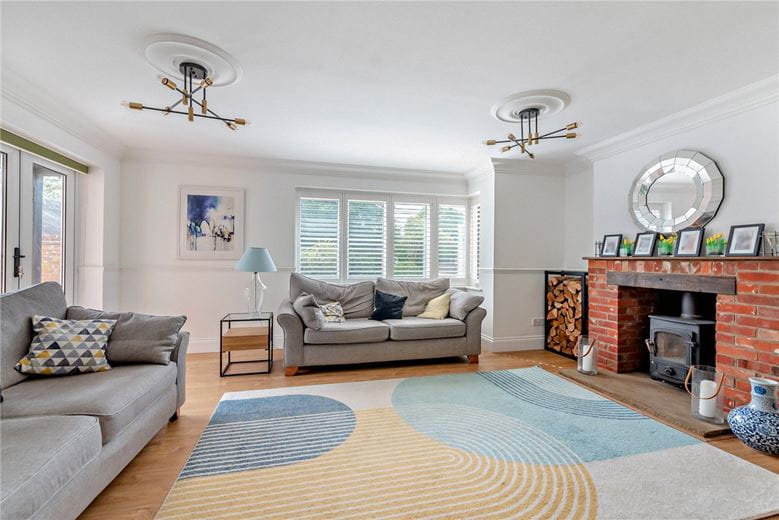 4 bedroom house, The Rookery, Peasemore RG20 - Available