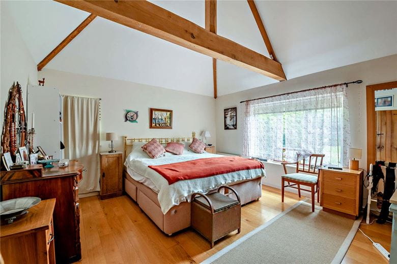 6 bedroom house, Brightwalton, Newbury RG20 - Available