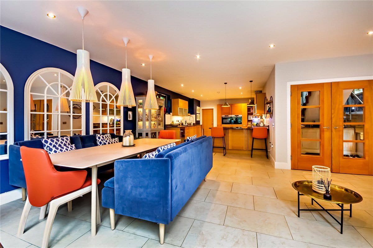 4 bedroom house, Oxford Road, Donnington RG14 - Available