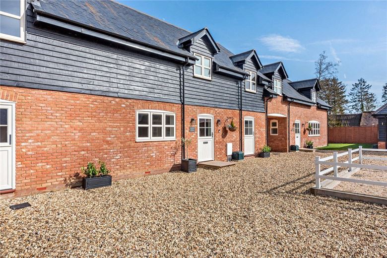 3 bedroom house, Ram Alley, Ashford Hill RG19 - Available