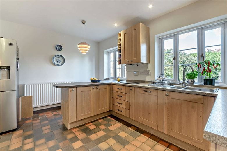 3 bedroom cottage, Hyde End Lane, Brimpton RG7 - Sold STC