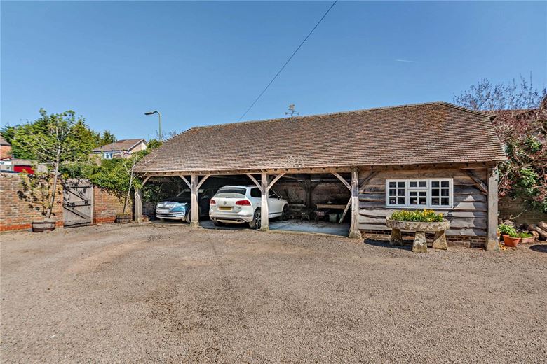 5 bedroom house, Sheepdrove Hill, Lambourn RG17 - Available
