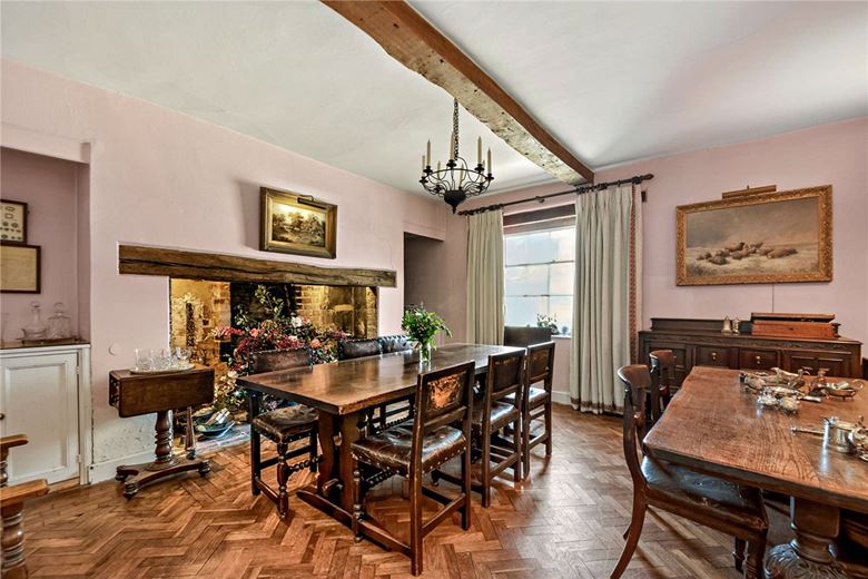 5 bedroom house, Sheepdrove Hill, Lambourn RG17 - Available