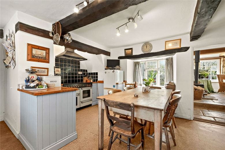 5 bedroom house, Sheepdrove Hill, Lambourn RG17 - Available