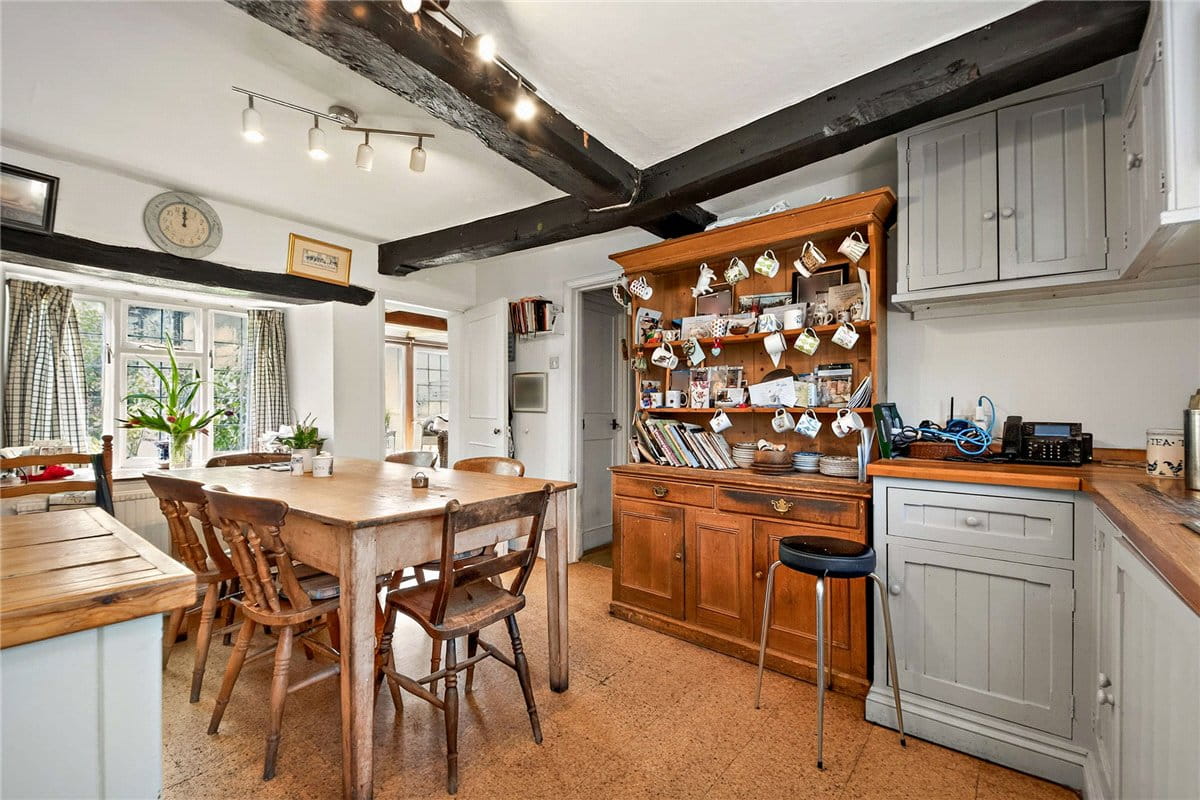 5 bedroom house, Sheepdrove Hill, Lambourn RG17 - Available