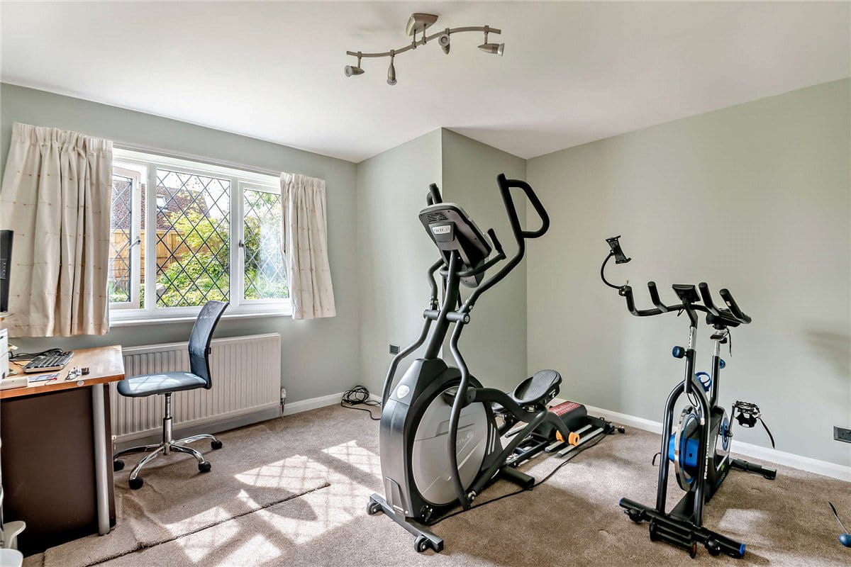 4 bedroom house, Oxford Road, Donnington RG14 - Available