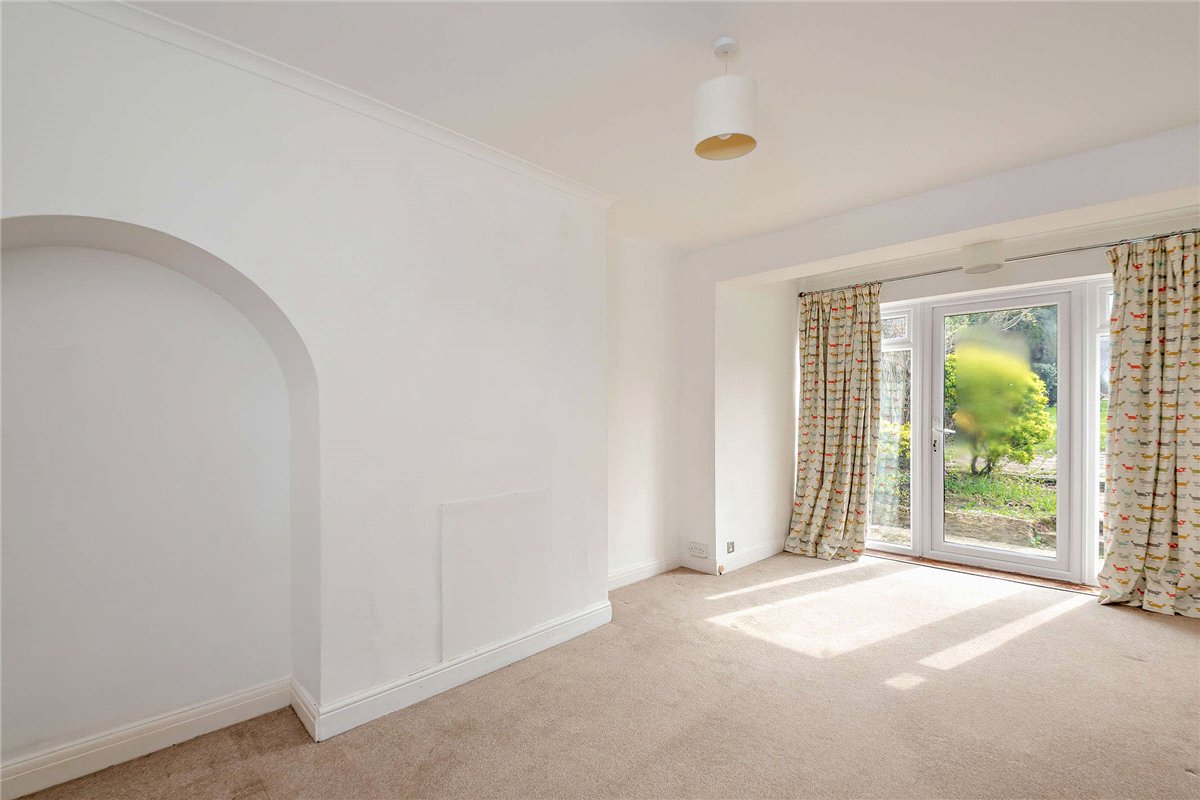 4 bedroom house, Bartlemy Close, Newbury RG14 - Available