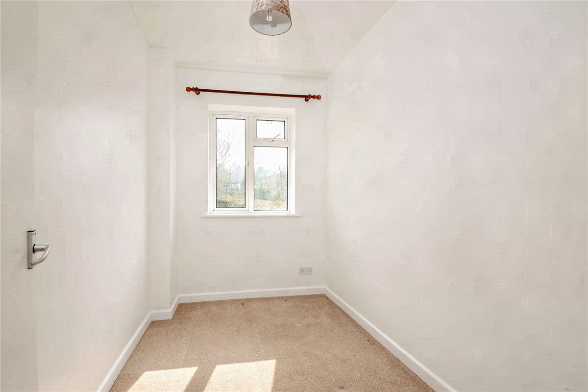 4 bedroom house, Bartlemy Close, Newbury RG14 - Available