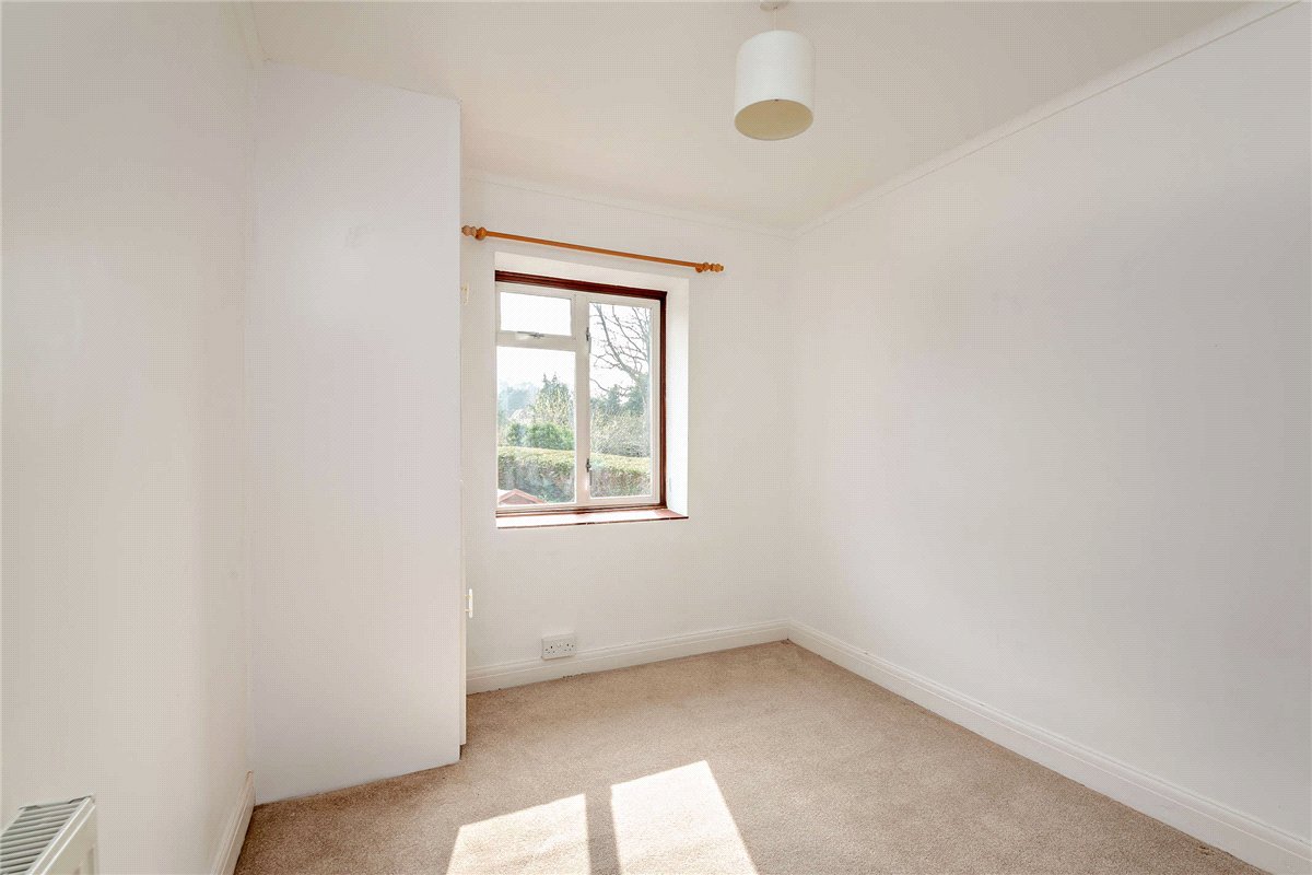 4 bedroom house, Bartlemy Close, Newbury RG14 - Available