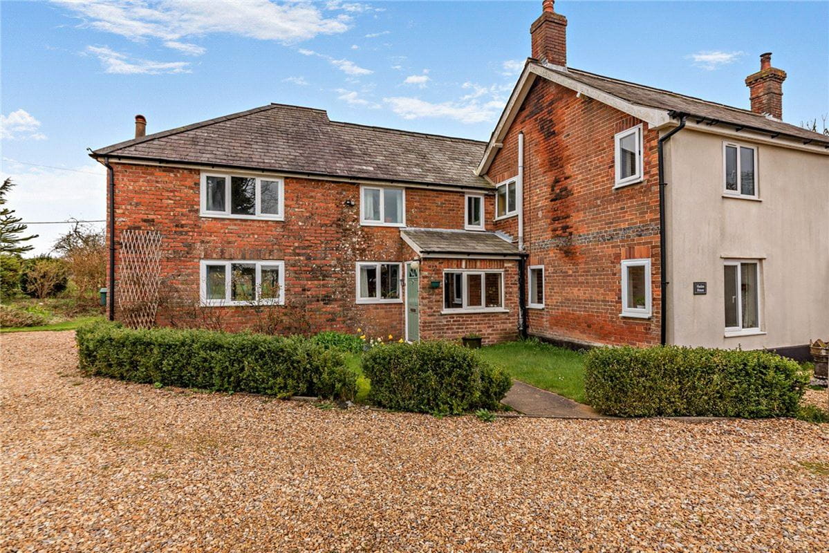 5 bedroom cottage, Ibworth, Tadley RG26 - Available