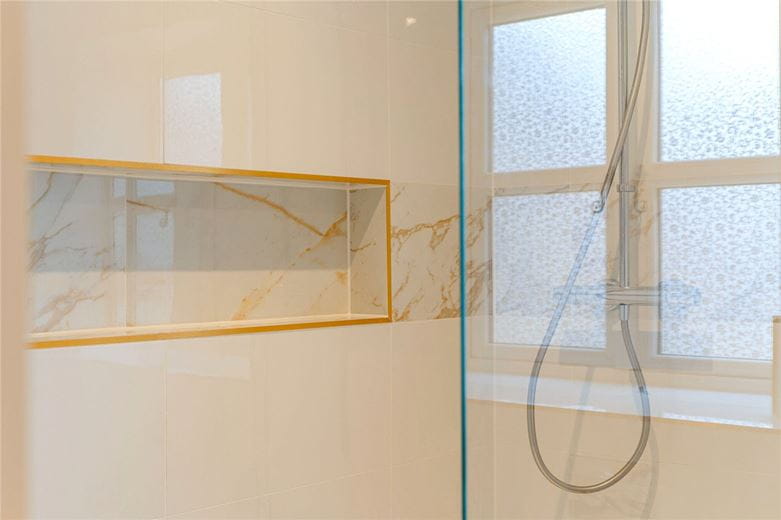 2 bedroom cottage, Ram Alley, Ashford Hill RG19 - Available