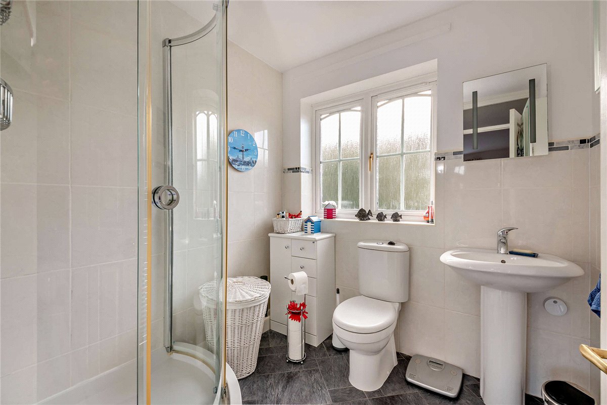 4 bedroom house, Heathfields, Chieveley RG20 - Available