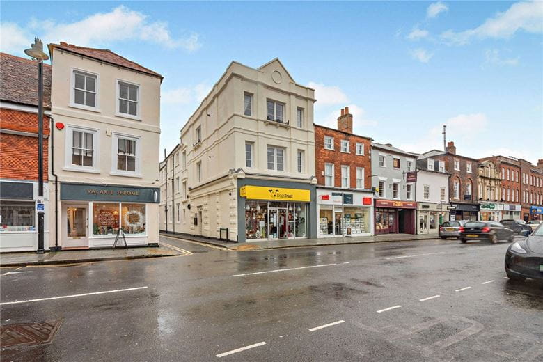 2 bedroom flat, Northbrook Street, Newbury RG14 - Available