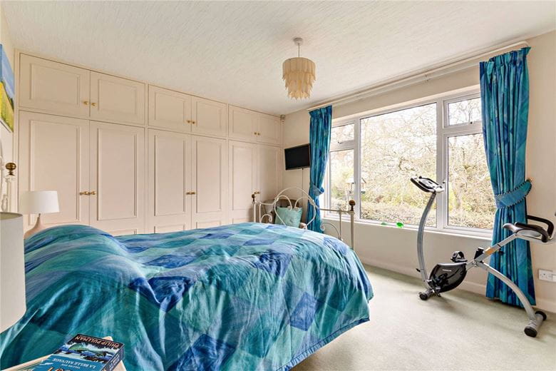 4 bedroom house, Garden Close Lane, Newbury RG14 - Available