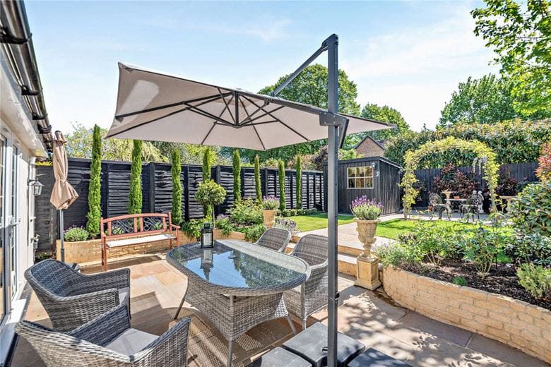 3 bedroom house, Shaw Road, Newbury RG14 - Available