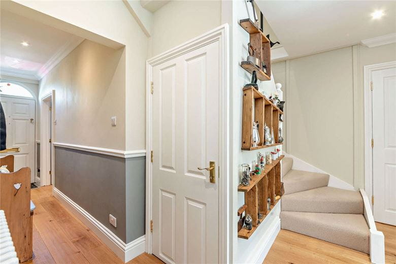 3 bedroom house, Shaw Road, Newbury RG14 - Available