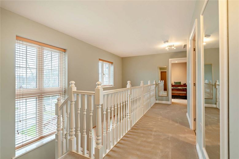 5 bedroom house, Spring Gardens, Newbury RG20 - Available