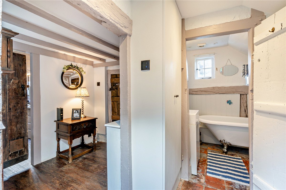 4 bedroom house, Lower Green, Inkpen RG17 - Available