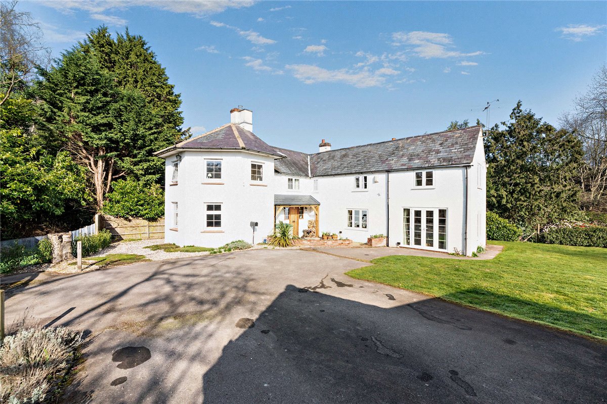 4 bedroom house, Burys Bank Road, Crookham Common RG19 - Available