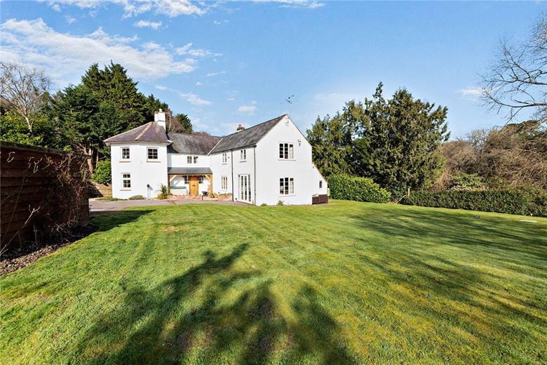 4 bedroom house, Burys Bank Road, Crookham Common RG19 - Available