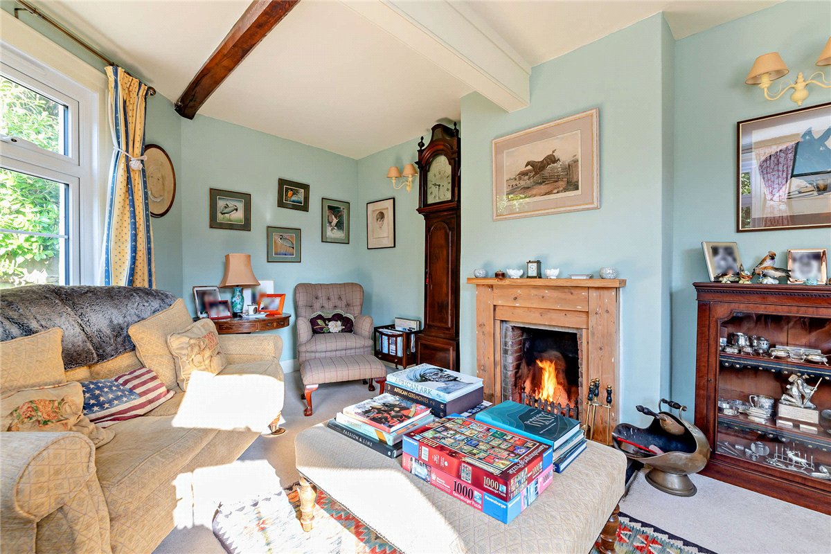 4 bedroom house, Burys Bank Road, Crookham Common RG19 - Available