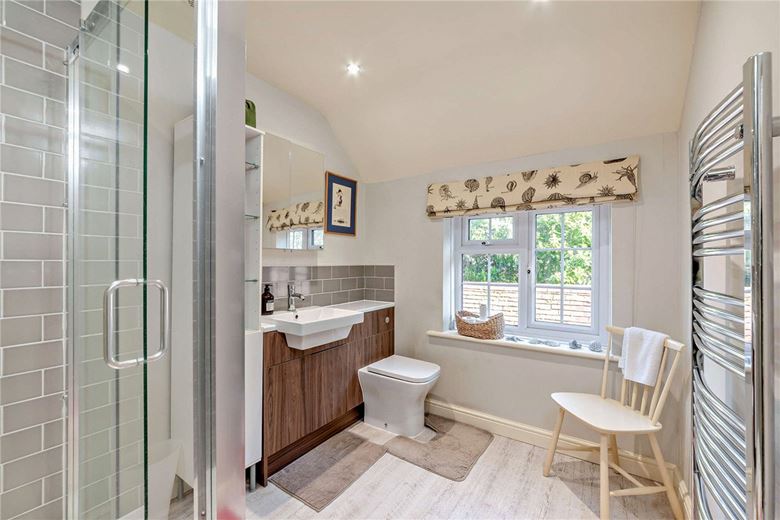 4 bedroom house, Burys Bank Road, Crookham Common RG19 - Available