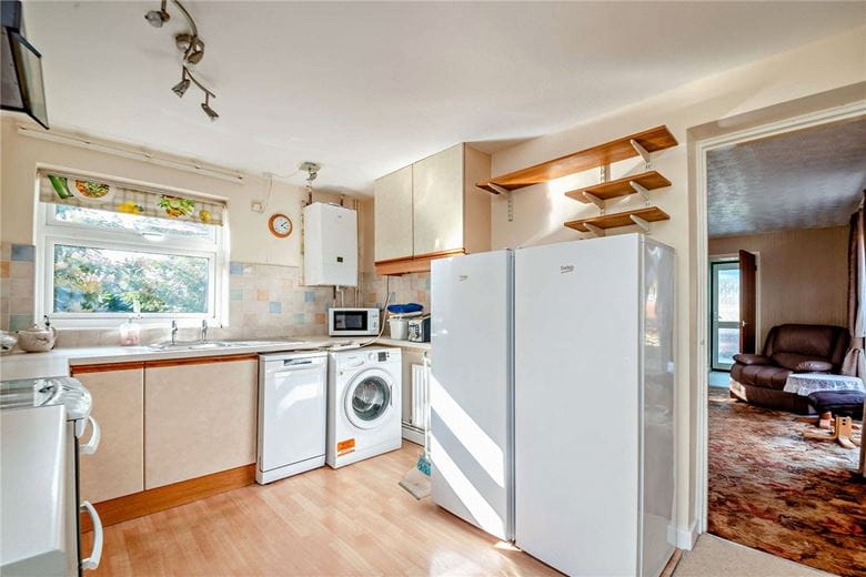 3 bedroom house, Pennys Hatch, Kingsclere RG20 - Available