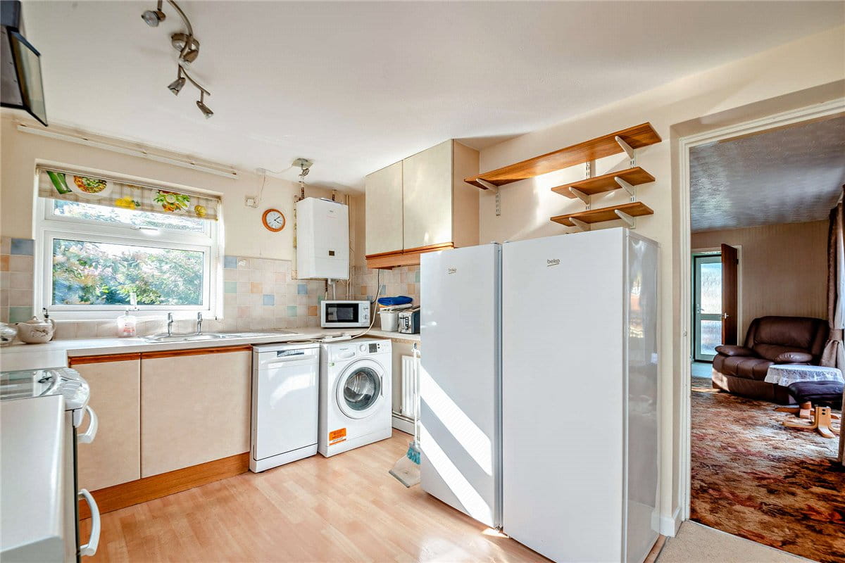 3 bedroom house, Pennys Hatch, Kingsclere RG20 - Available