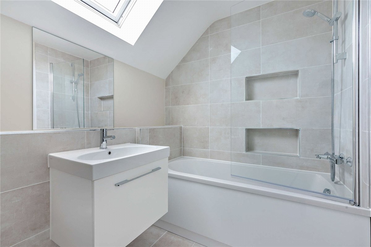 3 bedroom house, Ram Alley, Ashford Hill RG19 - Available