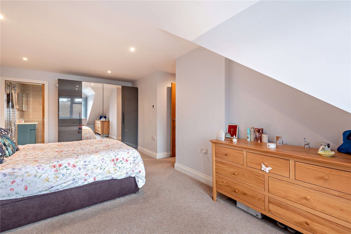 4 bedroom house, King John Road, Kingsclere RG20 - Available