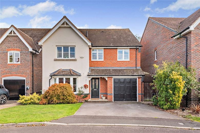 4 bedroom house, Hermitage Green, Hermitage RG18 - Available