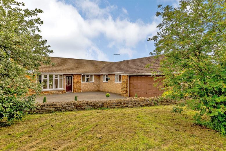 House for sale in Great Houghton, Willow Lane, NN4 Northampton