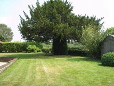 2 bedroom house, Highclere Street, Highclere RG20