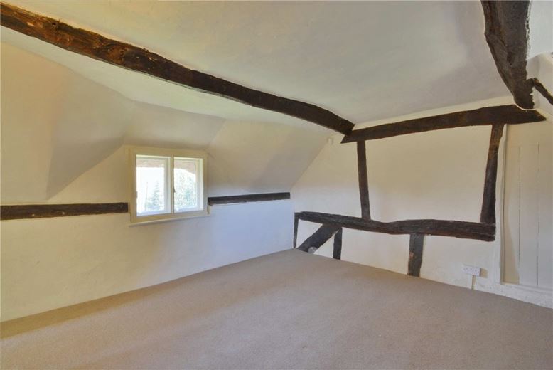 2 bedroom house, Highclere Street, Highclere RG20