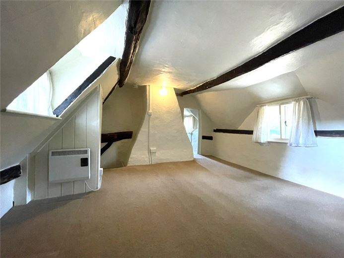 2 bedroom house, Highclere Street, Highclere RG20