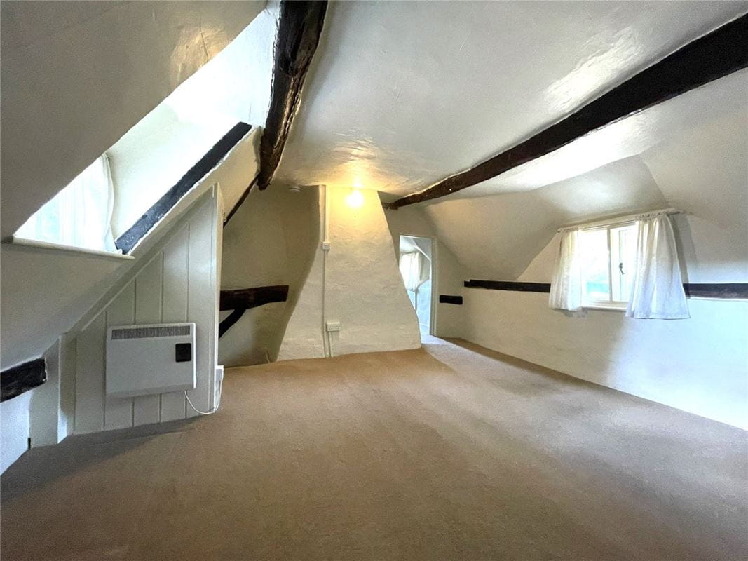 2 bedroom house, Highclere Street, Highclere RG20