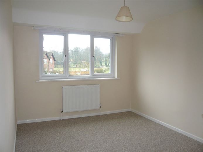3 bedroom house, East Woodhay, Newbury RG20 - Under Offer