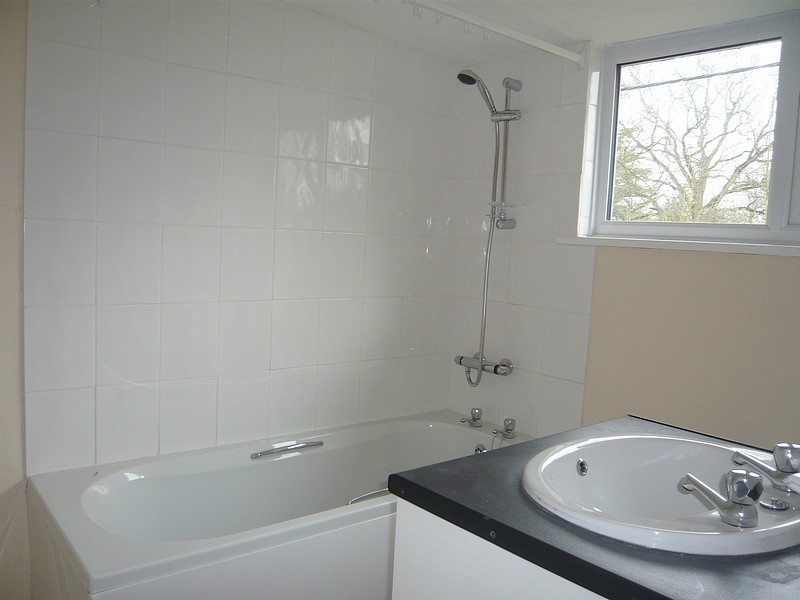 3 bedroom house, East Woodhay, Newbury RG20 - Under Offer