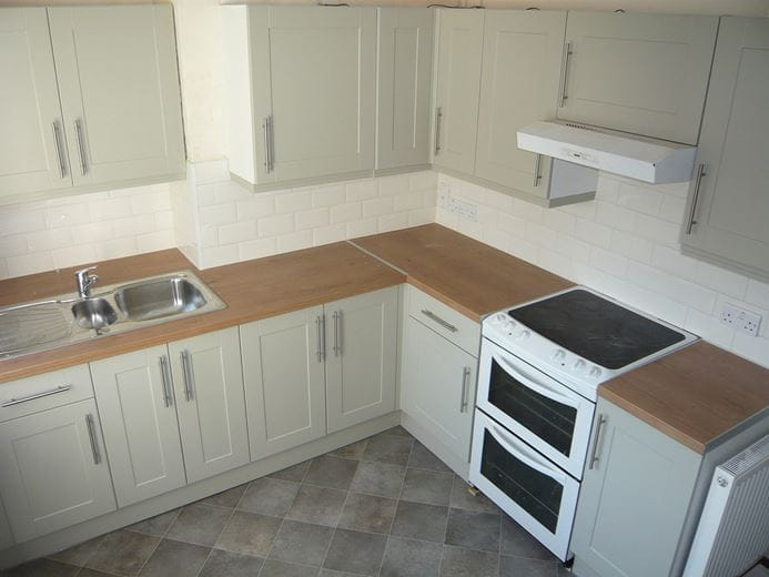 3 bedroom cottage, Marlston Hermitage, Thatcham RG18 - Available