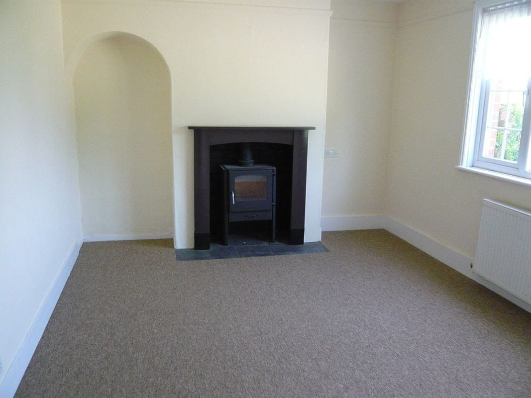 3 bedroom cottage, Marlston Hermitage, Thatcham RG18 - Available