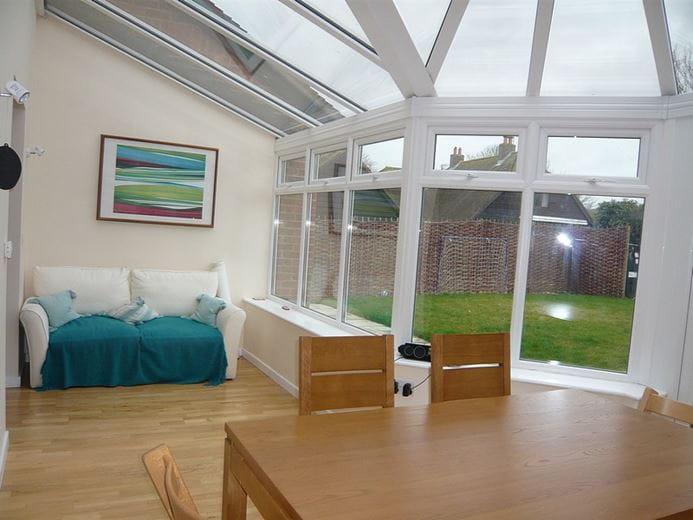 4 bedroom house, Manor Farm, Main Street RG20 - Available