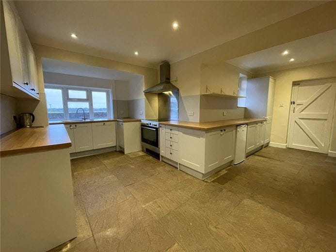 4 bedroom house, Elcot, Kintbury RG20 - Available