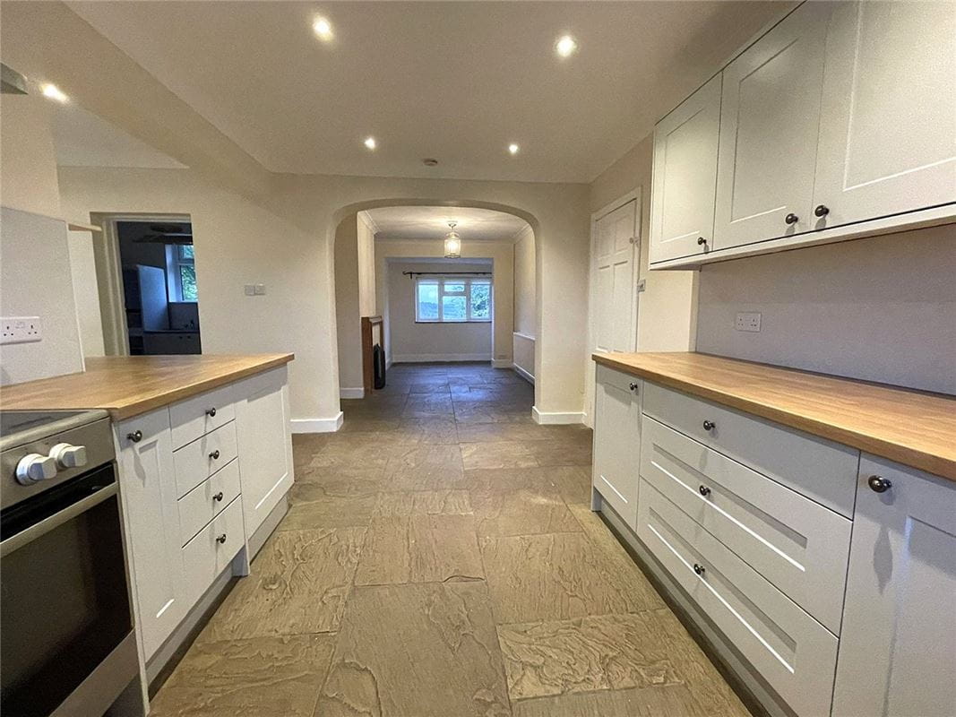 4 bedroom house, Elcot, Kintbury RG20 - Available