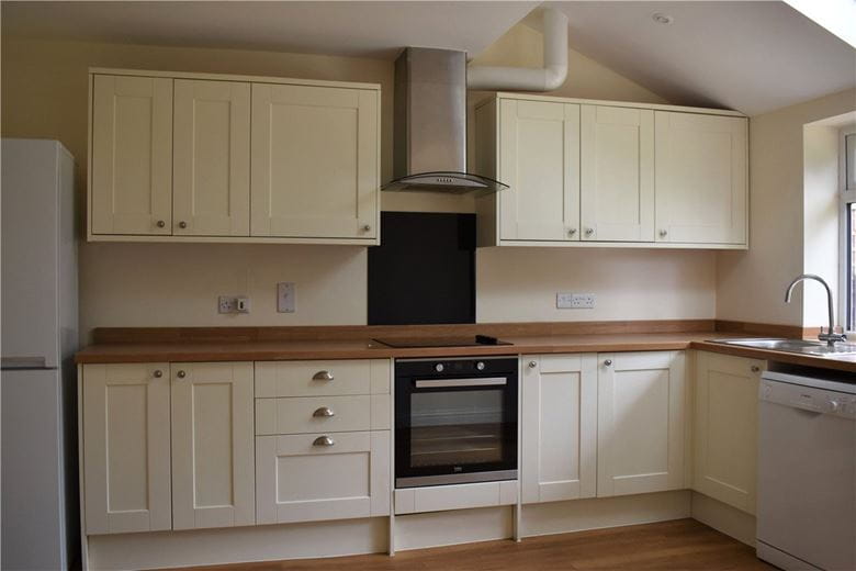 3 bedroom house, Hannington Road, North Oakley RG26