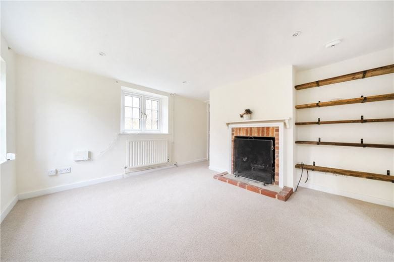 3 bedroom house, Combe, Hungerford RG17 - Let Agreed