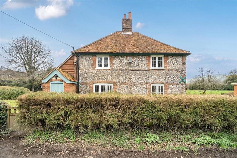 3 bedroom house, Combe, Hungerford RG17 - Let Agreed