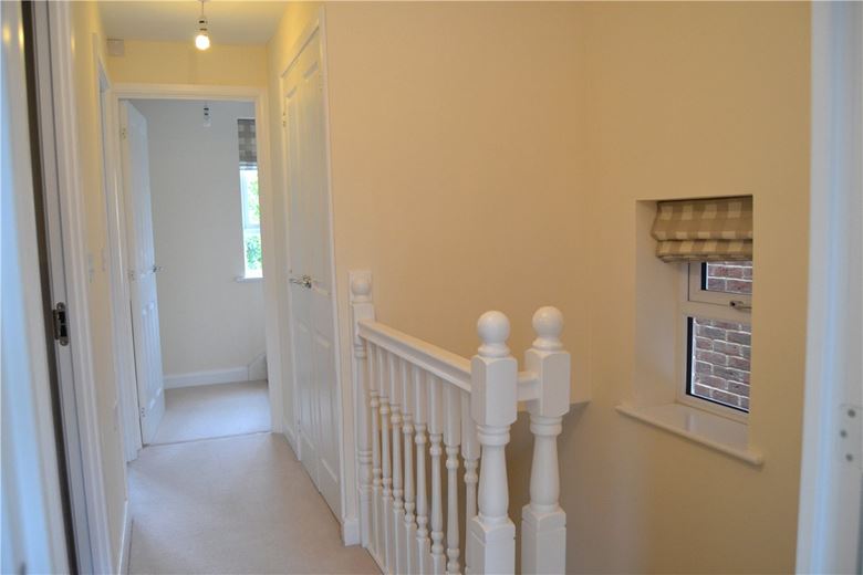 3 bedroom house, Newbury, Berkshire RG14 - Let Agreed